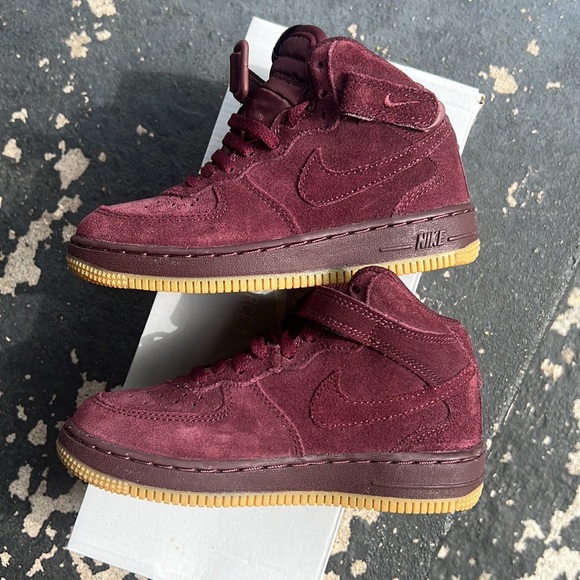 New, Nike Air Force 1s, Mids, size 12C, burgundy w/peanut butter bottoms,unisex - Picture 3 of 5